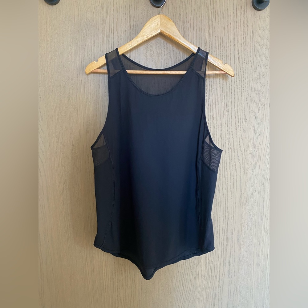 Lululemon tank. Light weight stretchy running and working out Tank
